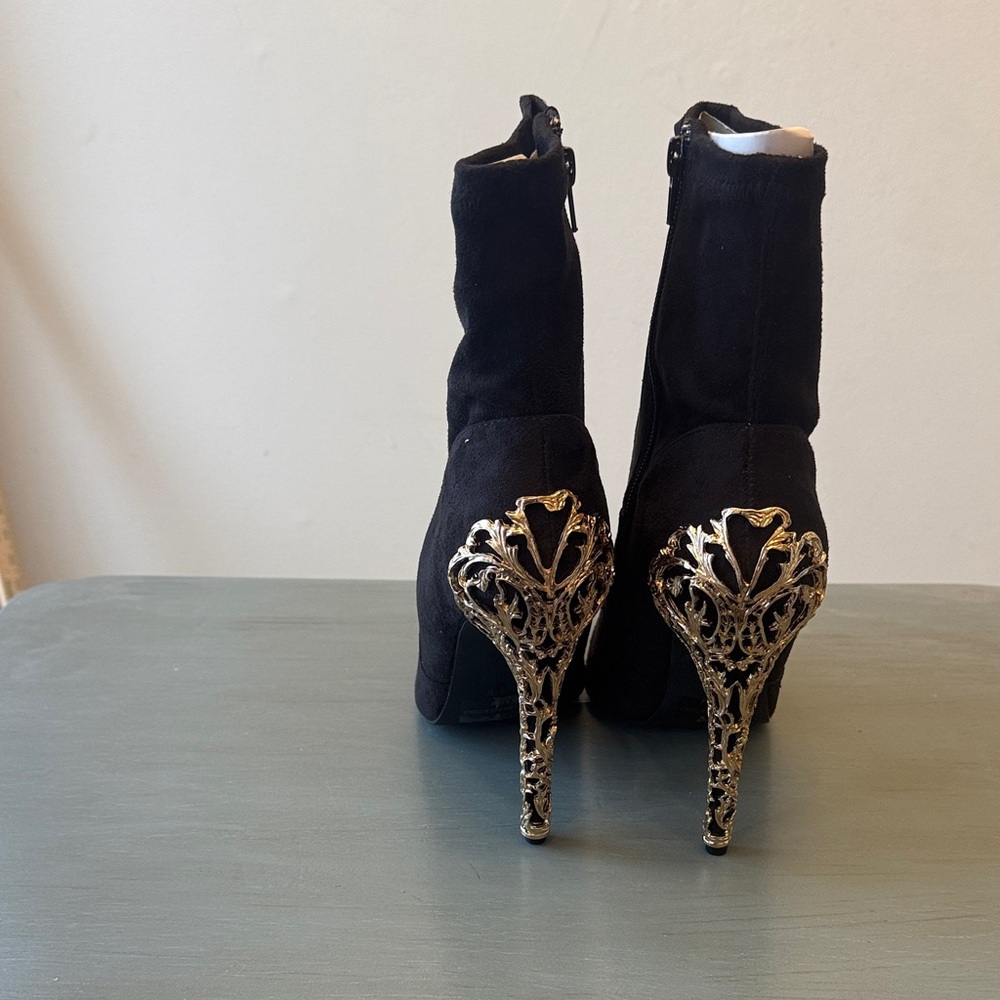 Charlotte Russe Black Heeled Boots - Picture 5 of 8